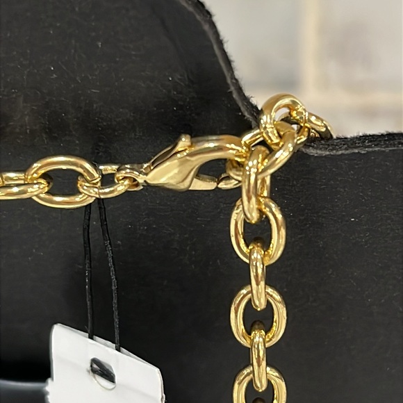 Talbots NWT Beautiful Faux Pearl Necklace - Picture 5 of 9